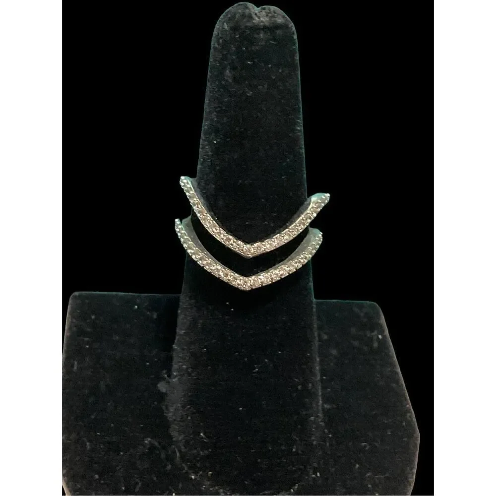 Modern CZ ring - Picture 7 of 16